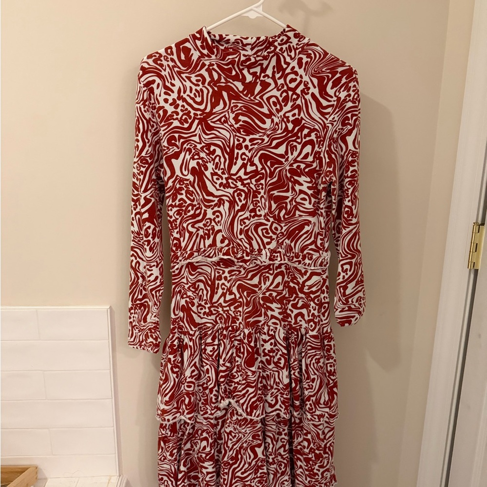 Amour Vert Long Sleeve Burnt Orange and White Dress